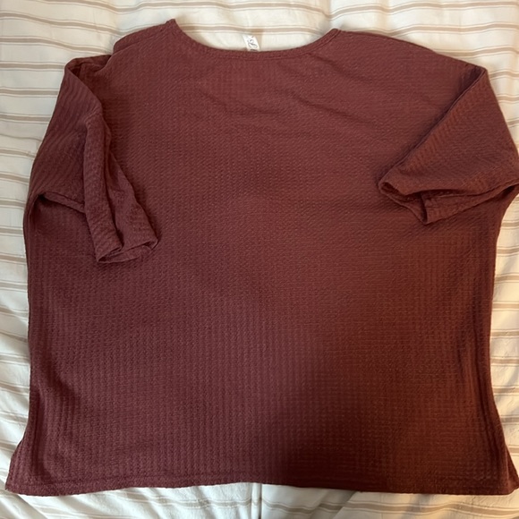 L love shirt - Picture 3 of 3